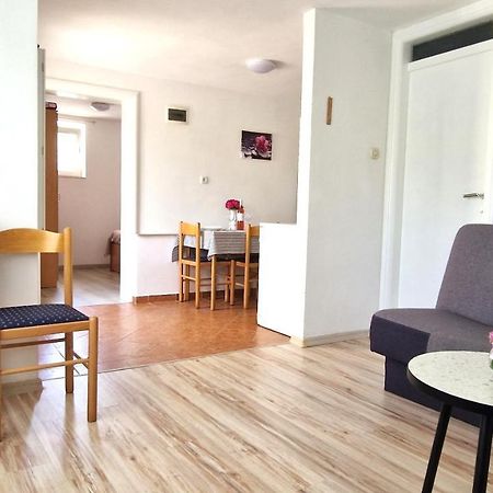 Apartment Jagoda Krk Town Eksteriør billede