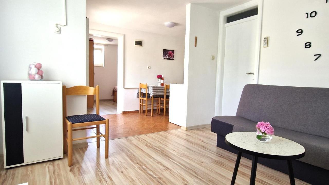 Apartment Jagoda Krk Town Eksteriør billede